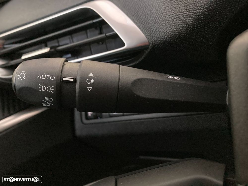 Peugeot 3008 1.5 BlueHDi Active Pack - 20