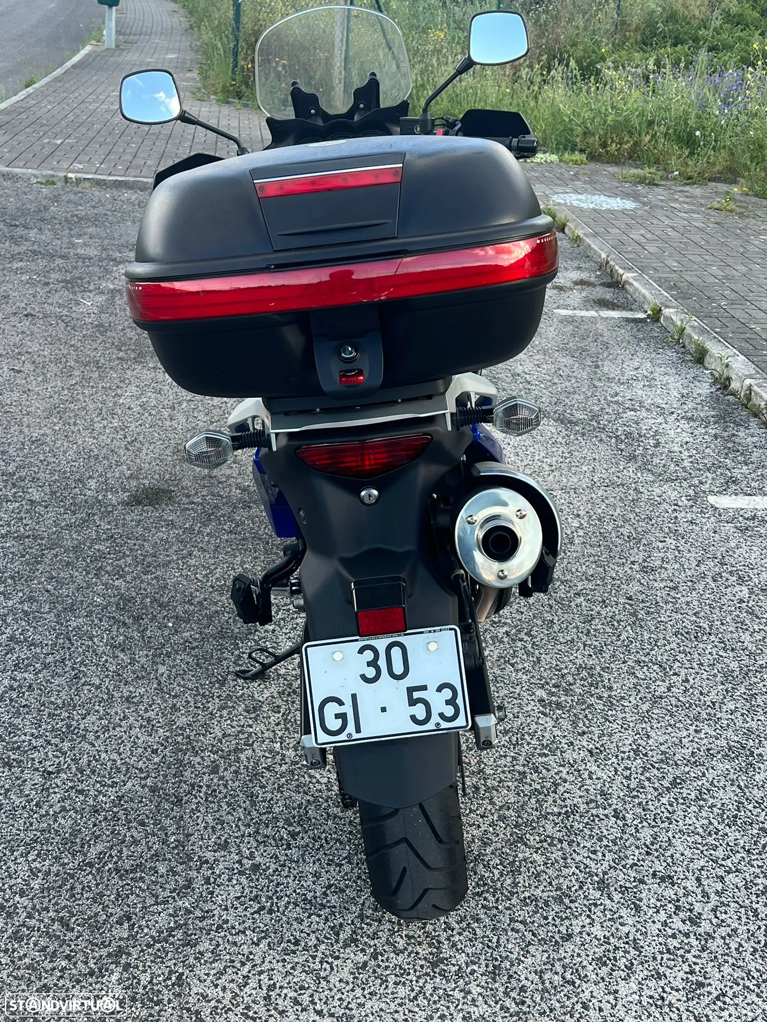 Suzuki DL - 12