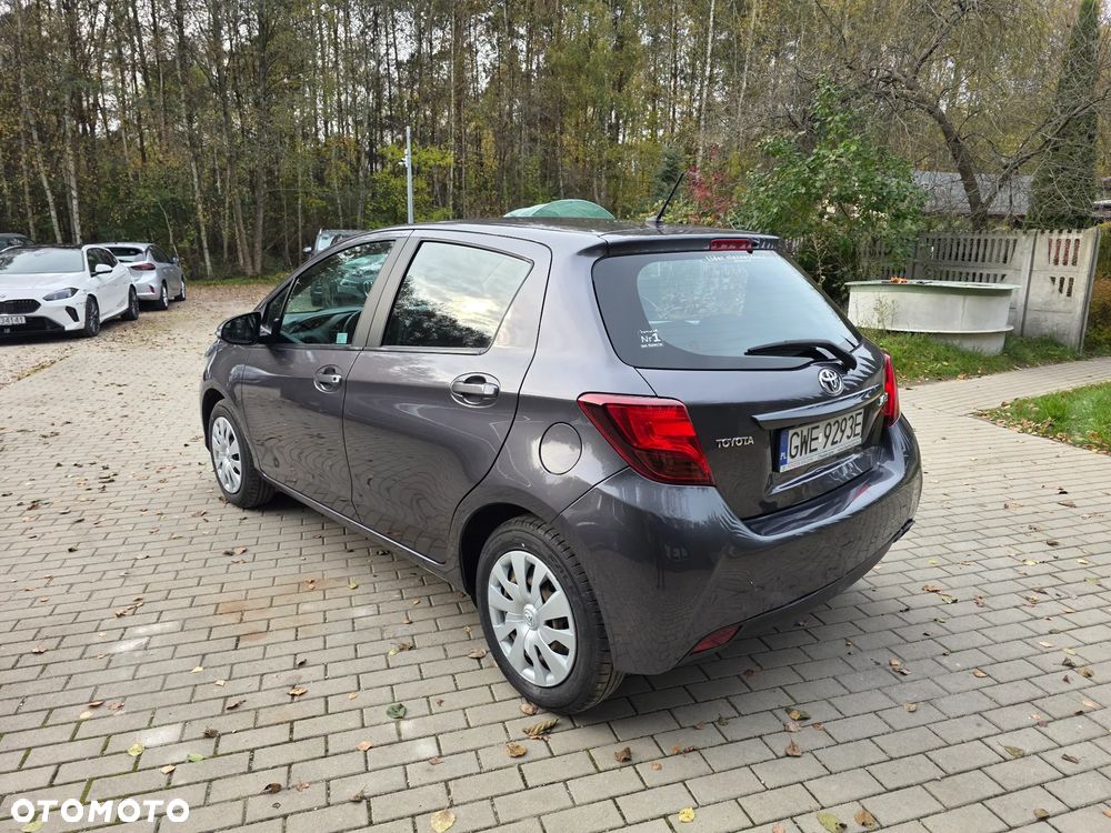 Toyota Yaris 1.33 Premium EU6 - 7