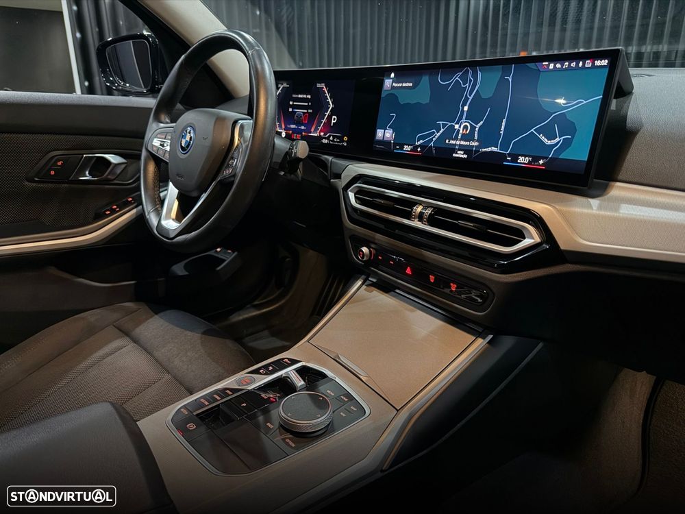 BMW 320 e Line Sport Auto - 33