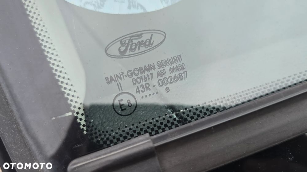Ford C-MAX 1.8 Ghia - 30