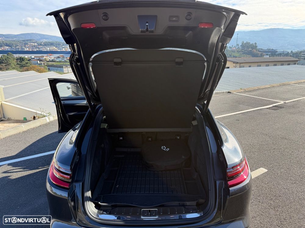 Porsche Panamera Sport Turismo 4 E-Hybrid - 18