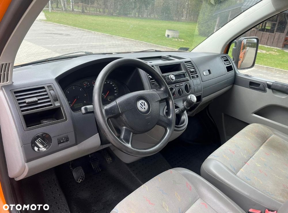 Volkswagen Transporter - 15