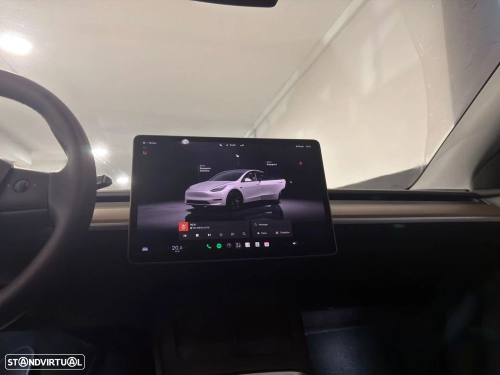 Tesla Model Y Performance Tração Integral - 17