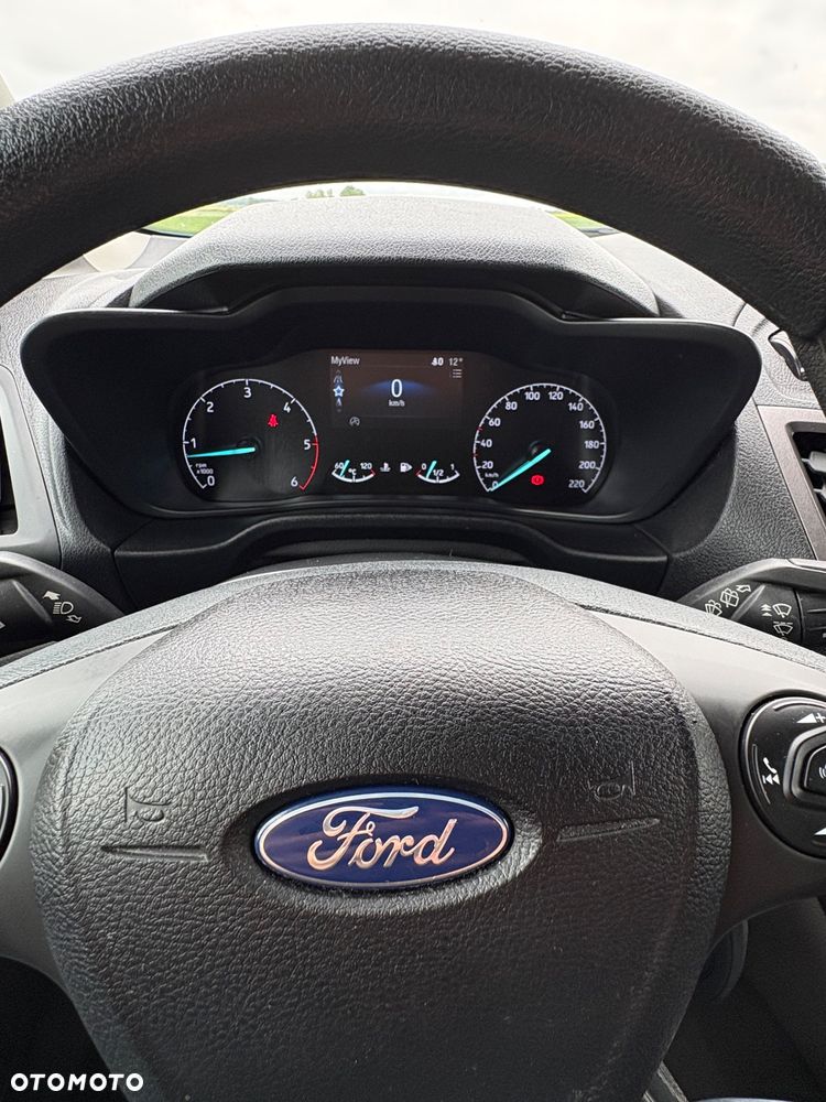 Ford Transit Connect - 10
