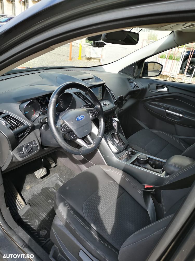 Ford Kuga - 6