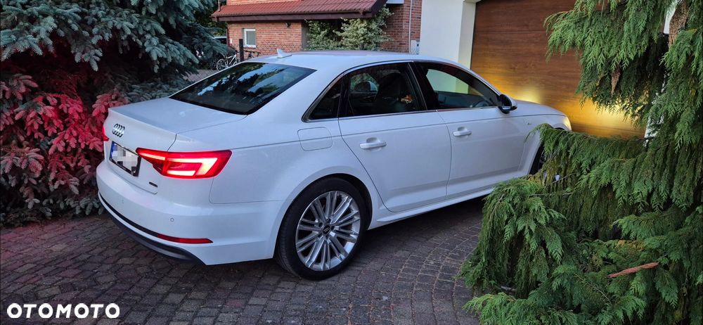Audi A4 Limousine 2.0 TDI Quattro S tronic - 4