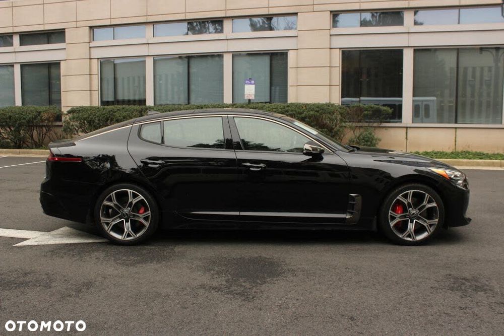 Kia Stinger 2.0 T-GDI GT Line - 4
