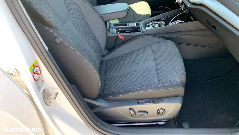 Skoda Octavia 2.0 TDI DSG Style - 10