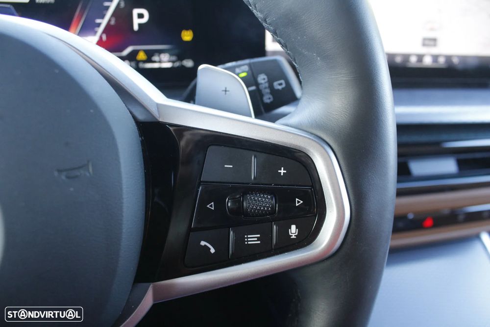 BMW 330 e Touring Pack Desportivo M Pro Auto - 16