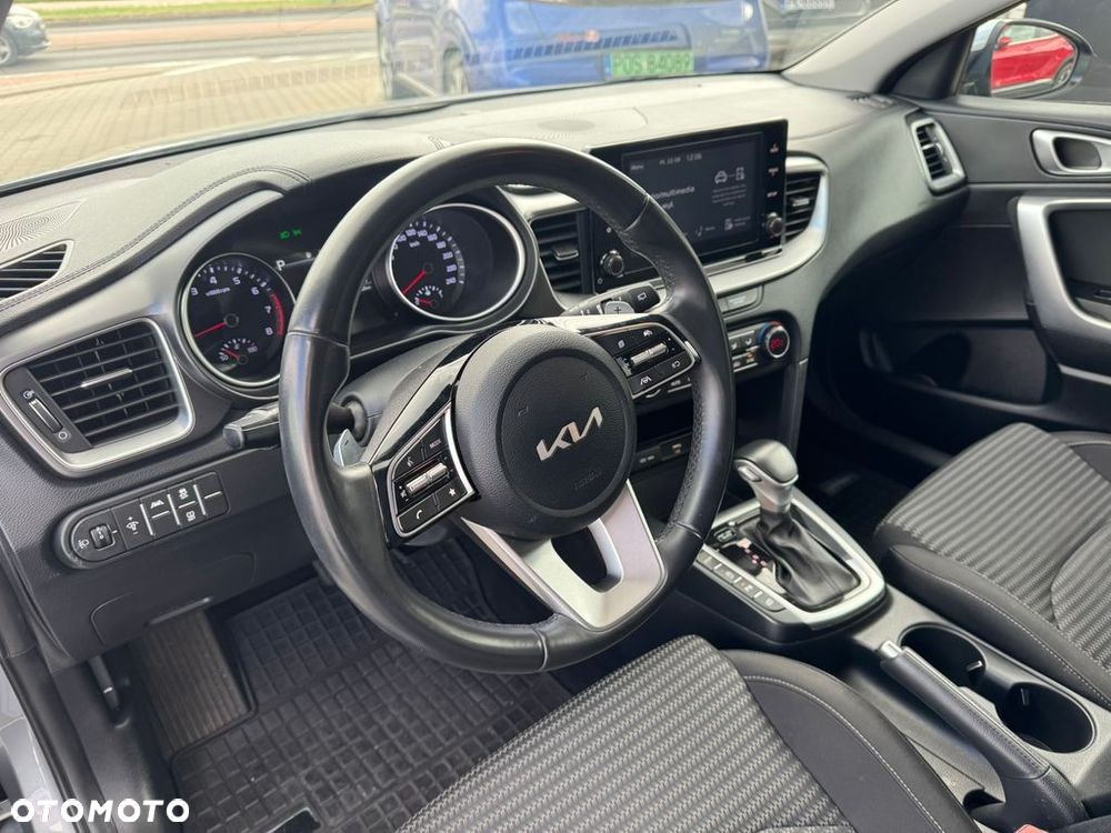 Kia Ceed 1.5 T-GDI M DCT - 9