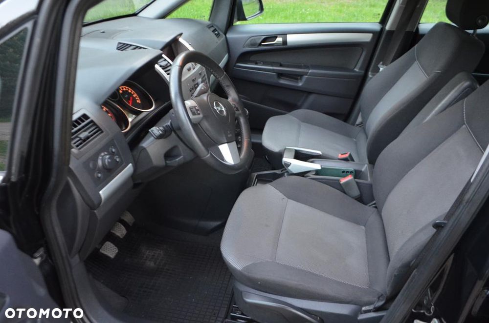 Opel Zafira 1.6 - 26
