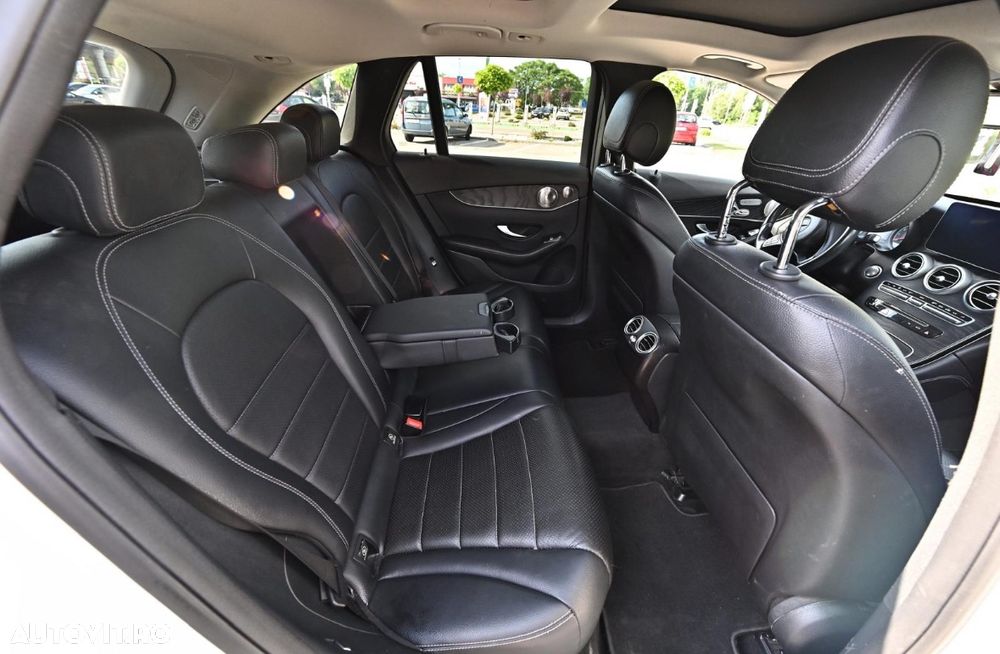 Mercedes-Benz GLC 300 4MATIC - 17