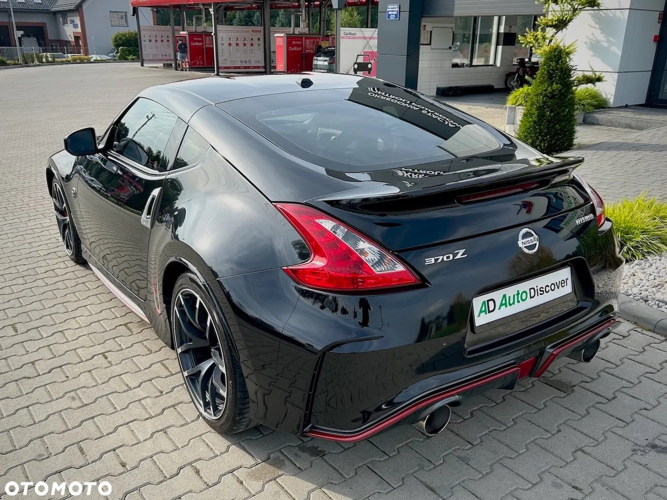 Nissan 370 Z - 18