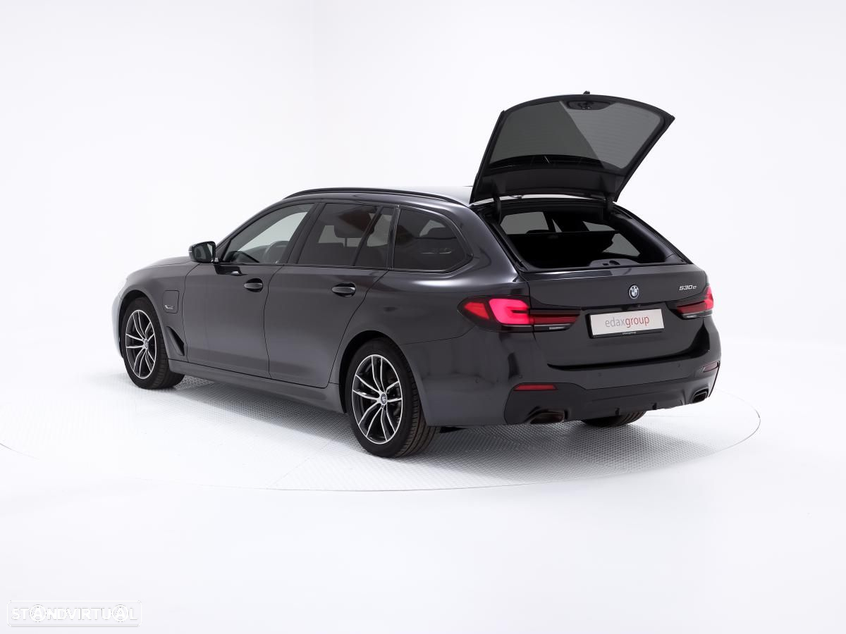 BMW 530 e Pack Desportivo M - 5