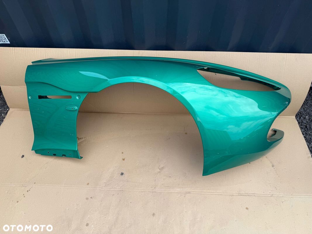 BŁOTNIK PRAWY Aston Martin Vanquish Zagato 2017 ORYGINAŁ CARBON - 1