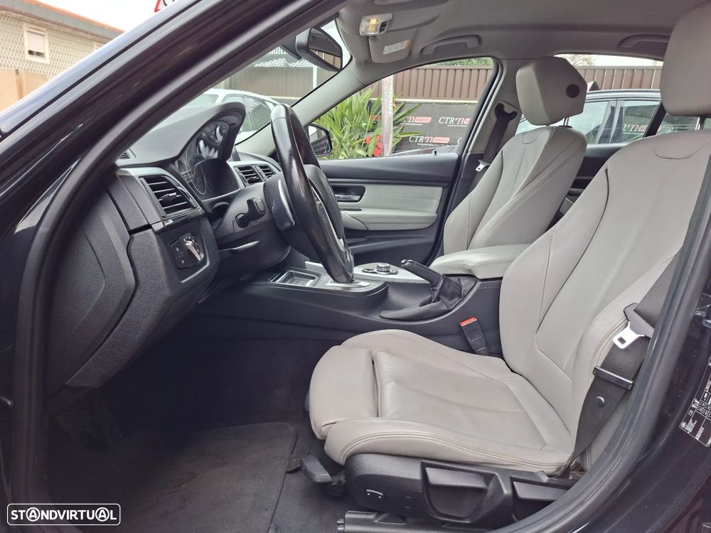 BMW 320 d Aut. Blue Performance Sport Line - 17