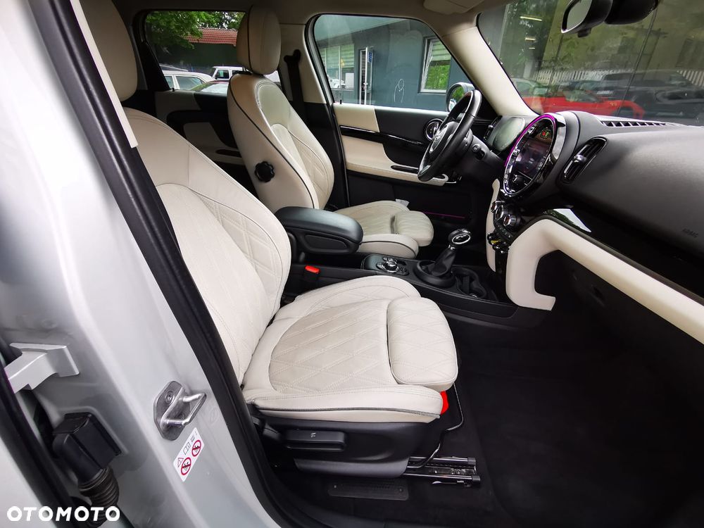 MINI Countryman Cooper SE ALL4 - 25