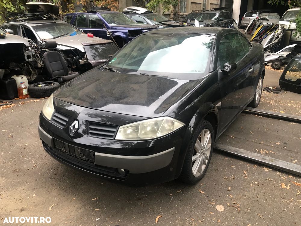 Dezmembrez Renault Megane 2 cabrio  2005 negru benzina - 10