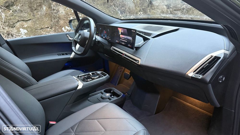 BMW iX xDrive 40 Pack Desportivo - 7