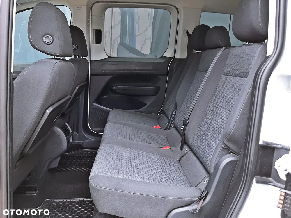 Ford Tourneo Connect 2.0 EcoBlue Titanium - 24