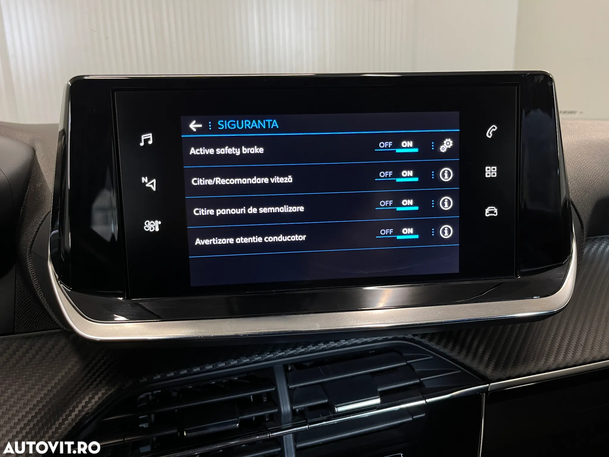 Peugeot 2008 1.5 BlueHDI FAP Active - 17
