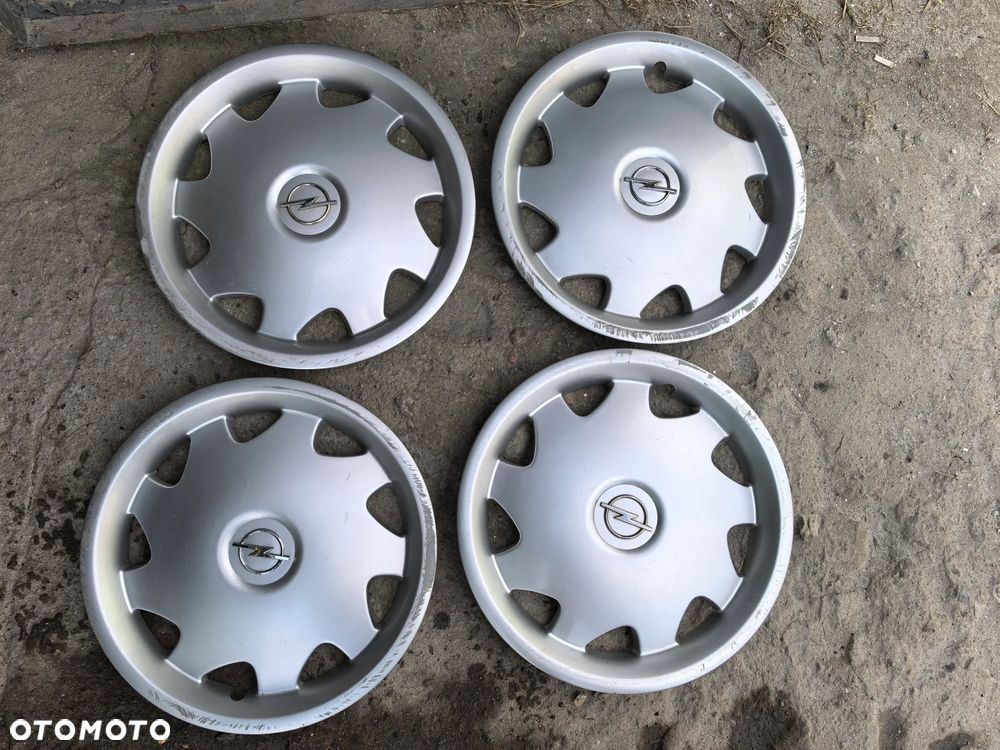 Opel Omega Vectra Kołpaki 15" KOMPLET