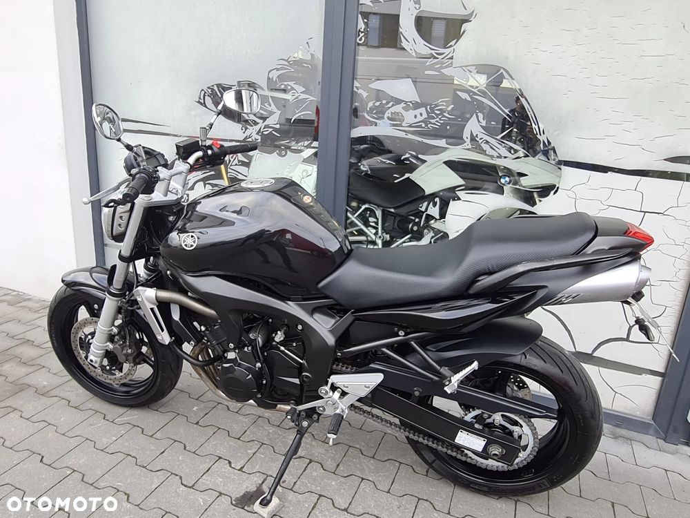 Yamaha FZ6 - 19