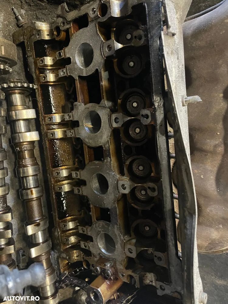 Capac culbutori Audi A4 B6 2.0 benzina ALT - 2