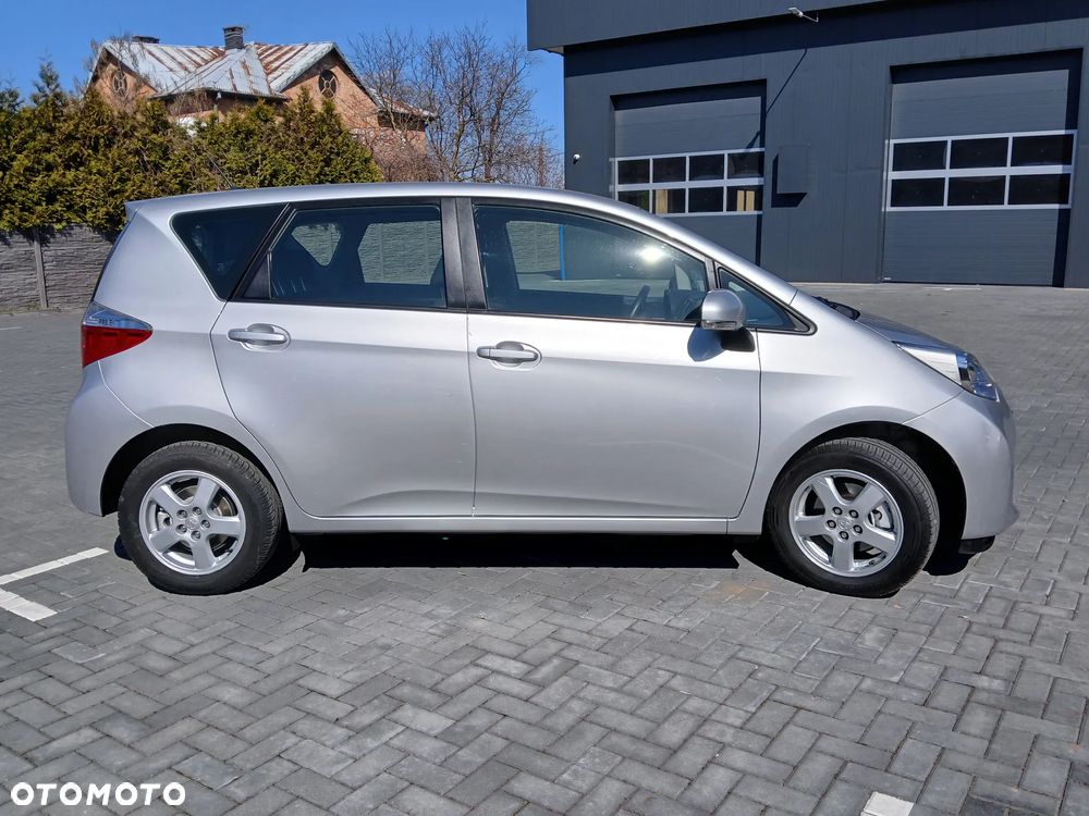 Toyota Verso S 1.33 VVT-i - 8
