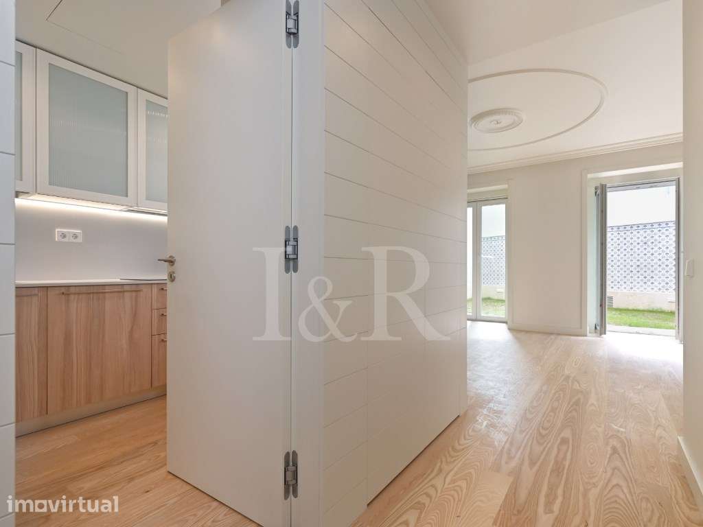Apartamento T1 com pátio exterior junto ao Marquês Pombal, Lisboa - Grande imagem: 4/39