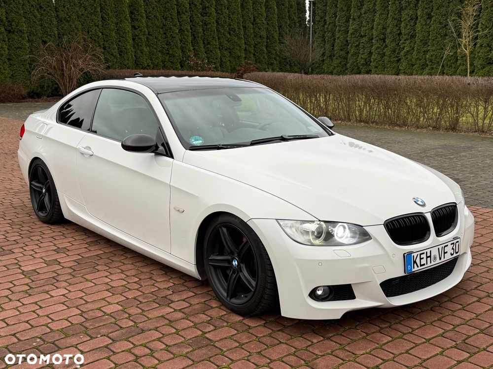 BMW Seria 3 330d M Sport Edition - 17