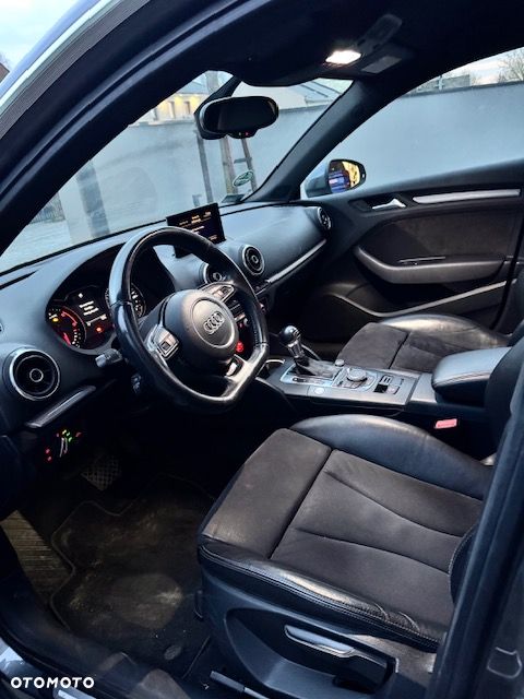 Audi A3 Sportback 2.0 TDI S tronic Ambiente - 10
