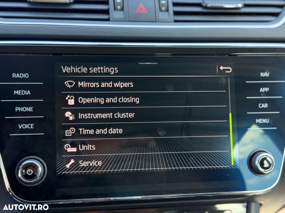 Skoda Superb 2.0 TDI DSG Style - 18