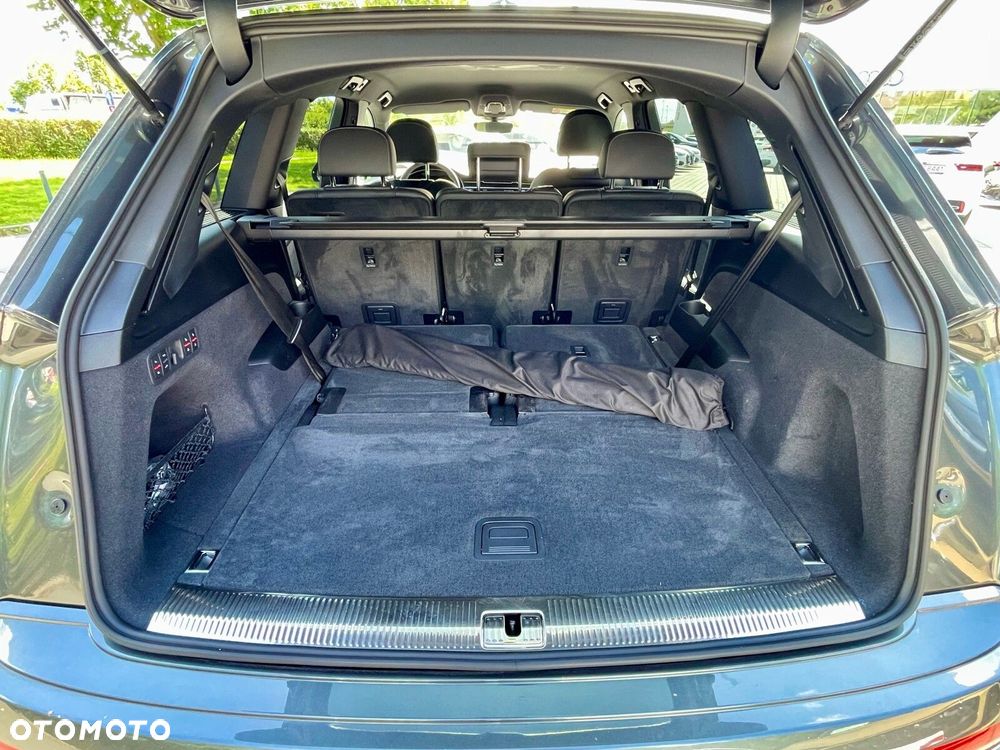 Audi Q7 - 12