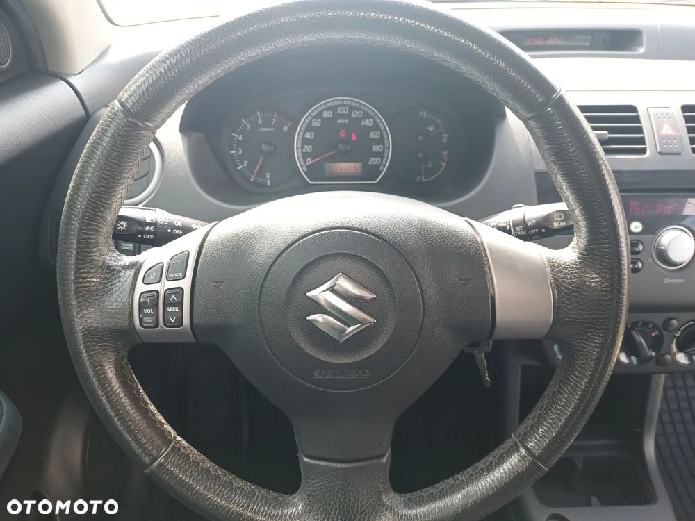 Suzuki Swift 1.3 GLX / Comfort - 12