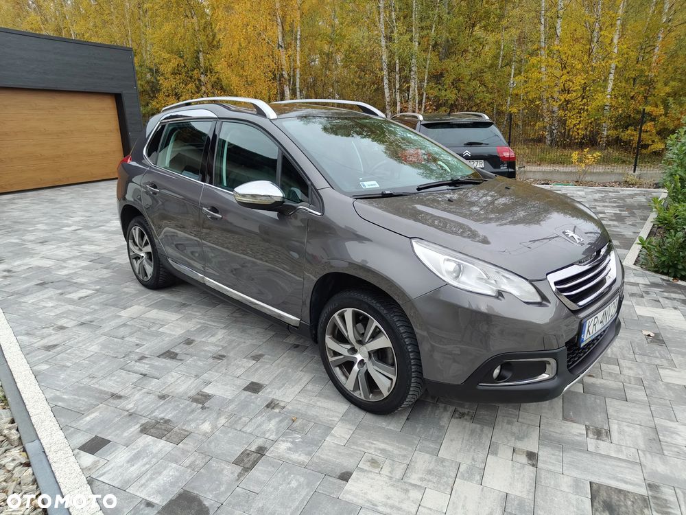 Peugeot 2008 1.6 e-HDi Allure S&S - 6