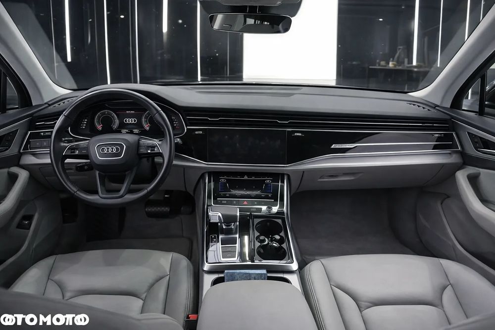 Audi Q7 - 7