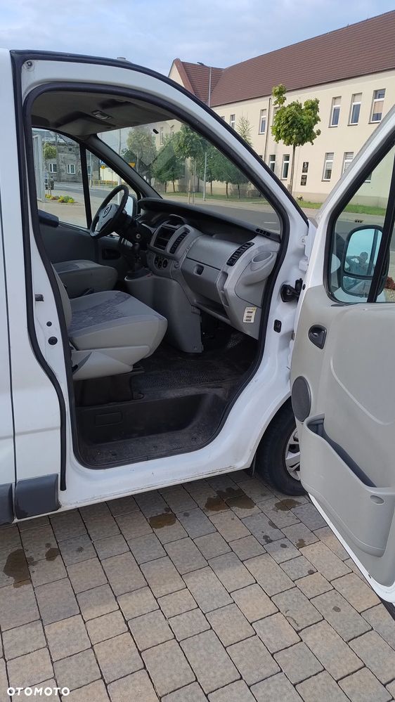 Opel Vivaro - 12