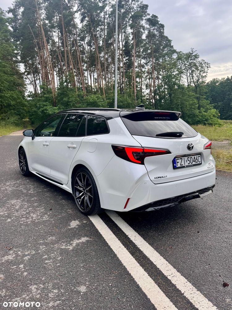 Toyota Corolla 2.0 Hybrid GR Sport Dynamic - 14