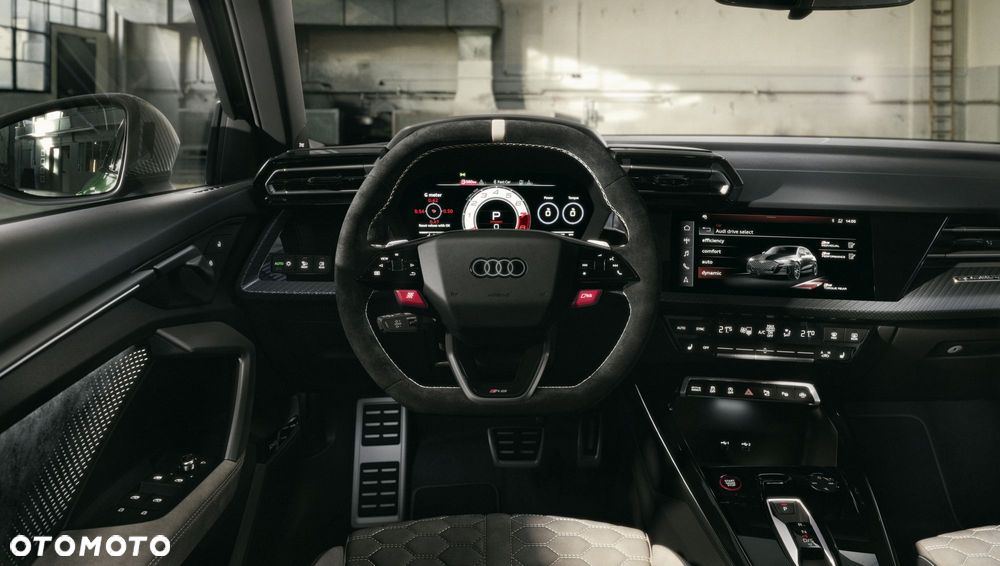 Audi RS3 Limousine - 10