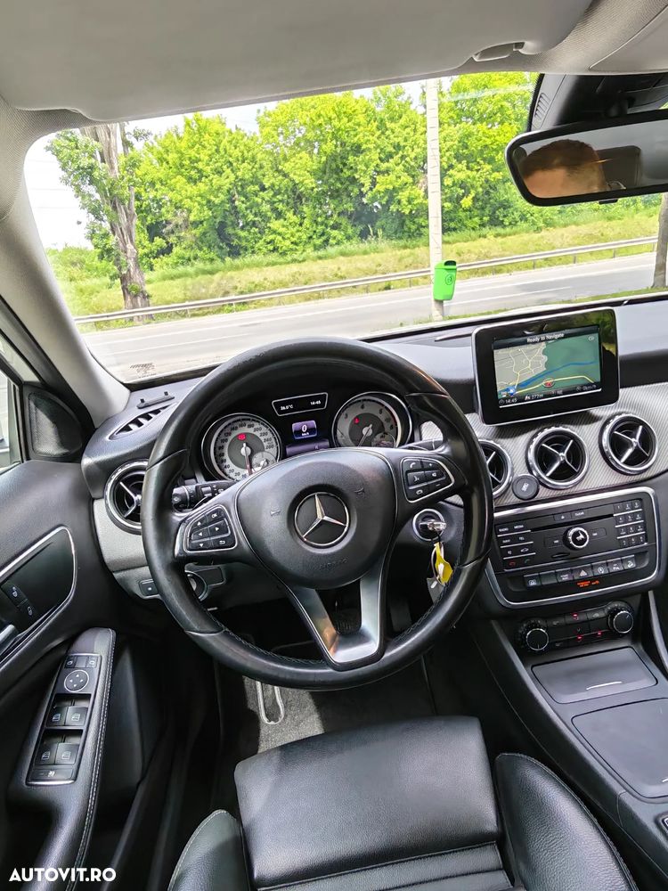 Mercedes-Benz GLA 200 (CDI) d 4Matic 7G-DCT Urban - 11