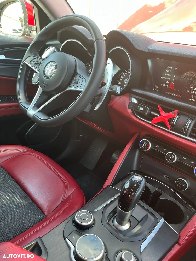 Alfa Romeo Stelvio 2.2 16V AT8-Q4 Executive - 8