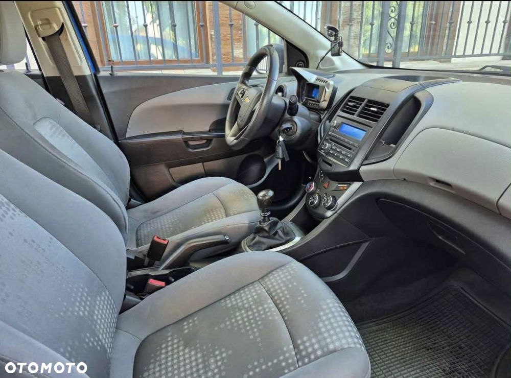 Chevrolet Aveo 1.2 LS - 8