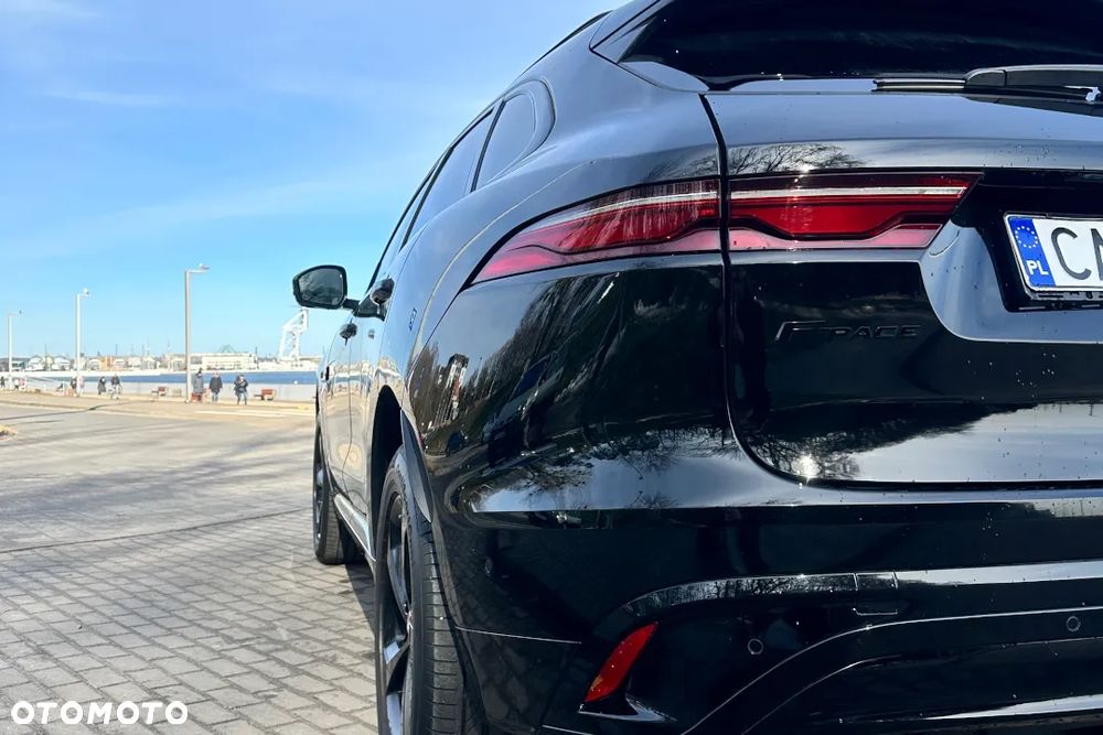 Jaguar F-Pace D200 AWD R-Dynamic S - 11
