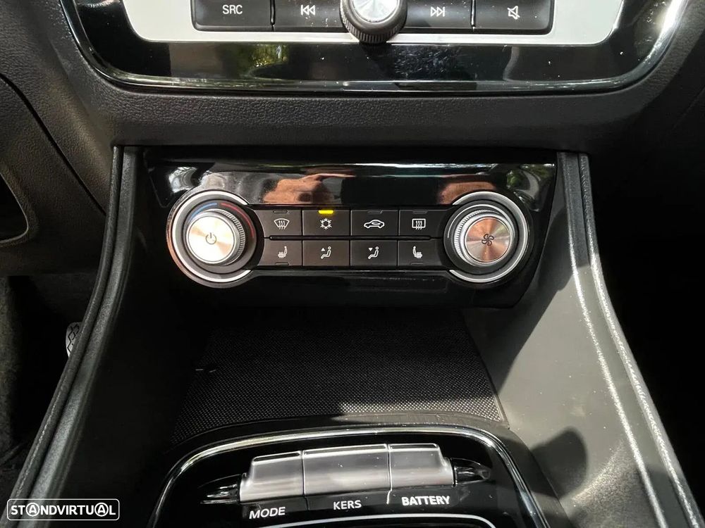 MG ZS Maximal Luxury - 16