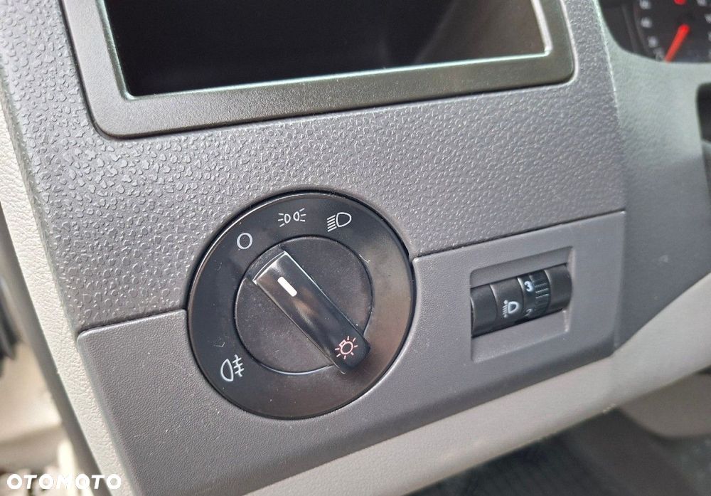 Volkswagen Transporter - 23