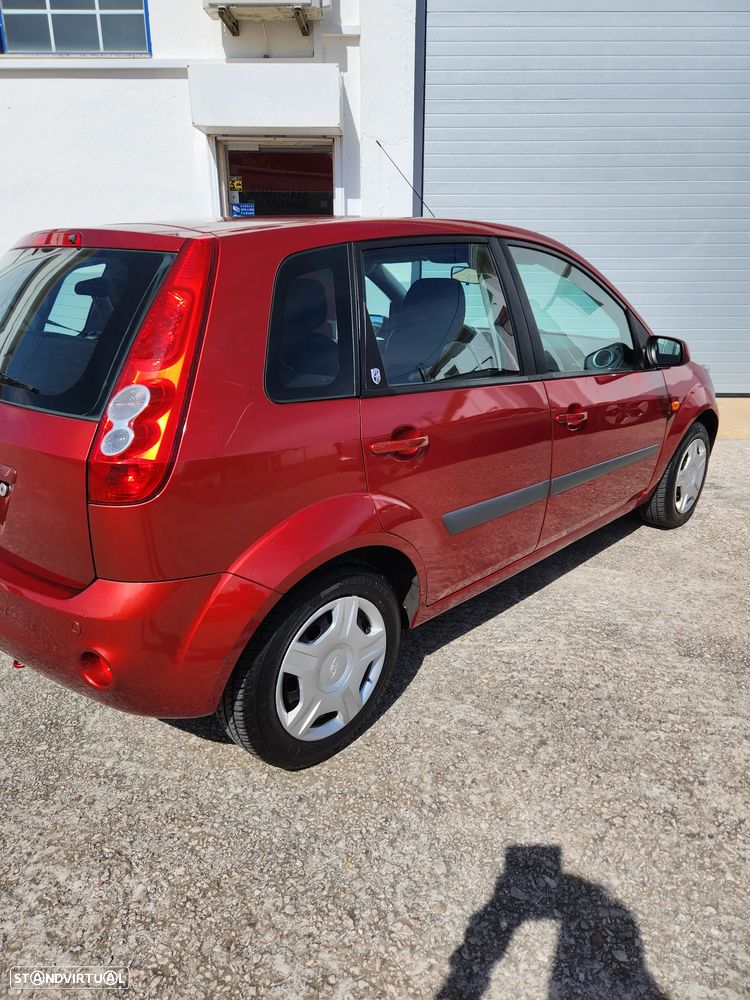 Ford Fiesta 1.4 Ghia Durashift EST - 6