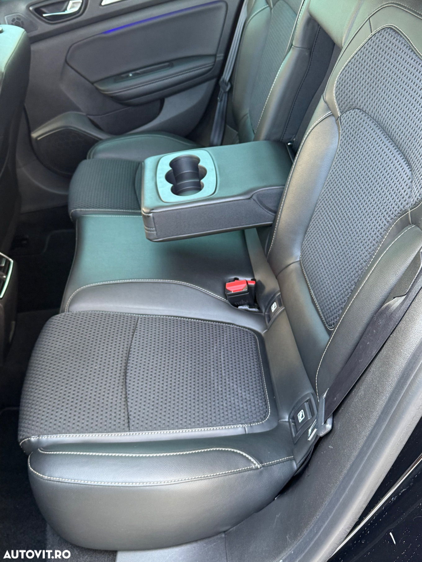 Renault Megane ENERGY dCi 130 BOSE EDITION - 9