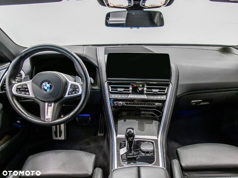 BMW Seria 8 - 10
